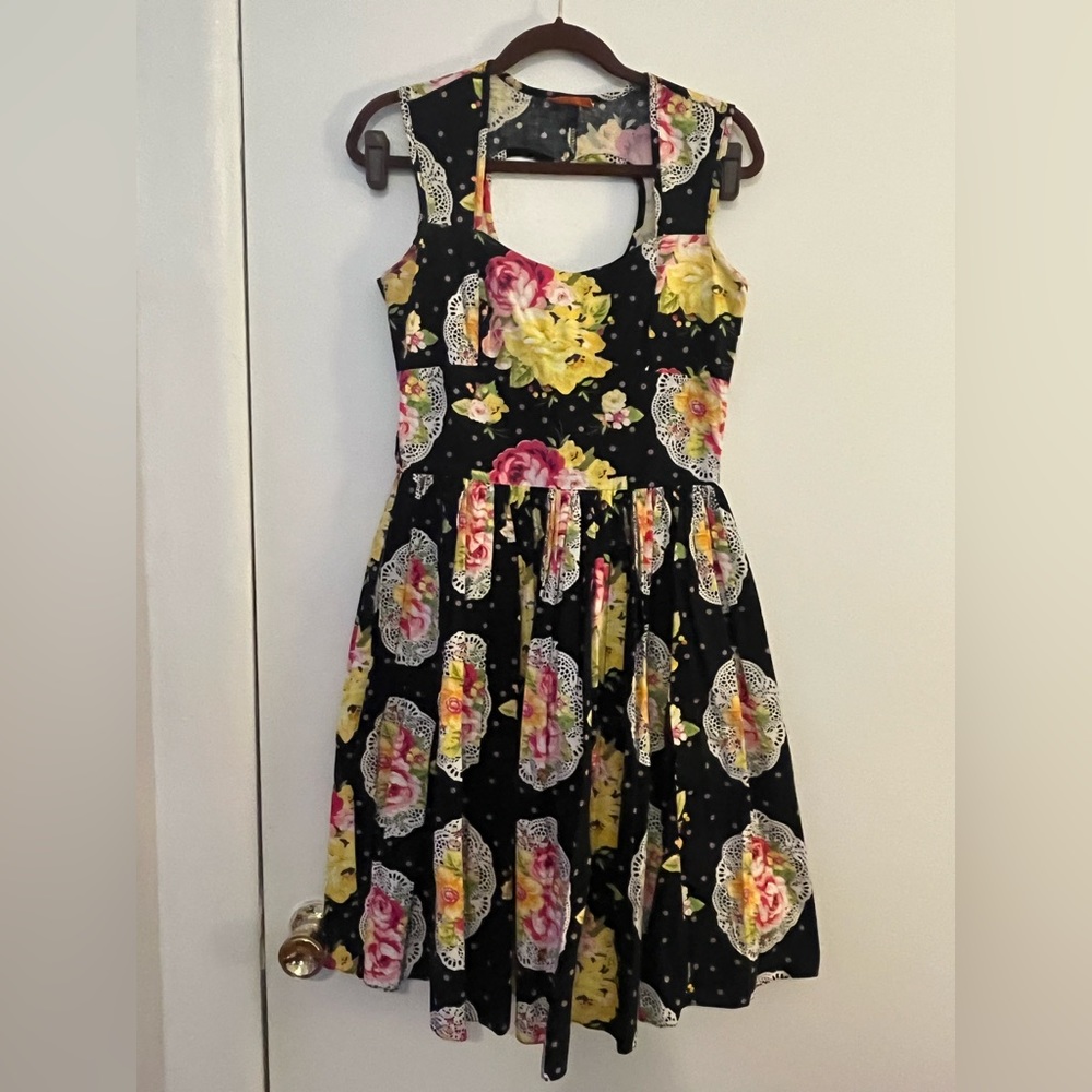 Bernie Dexter dress size M